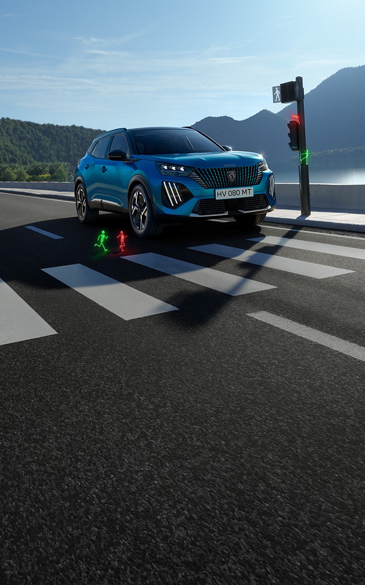 Nuovo SUV PEUGEOT 2008 Hybrid