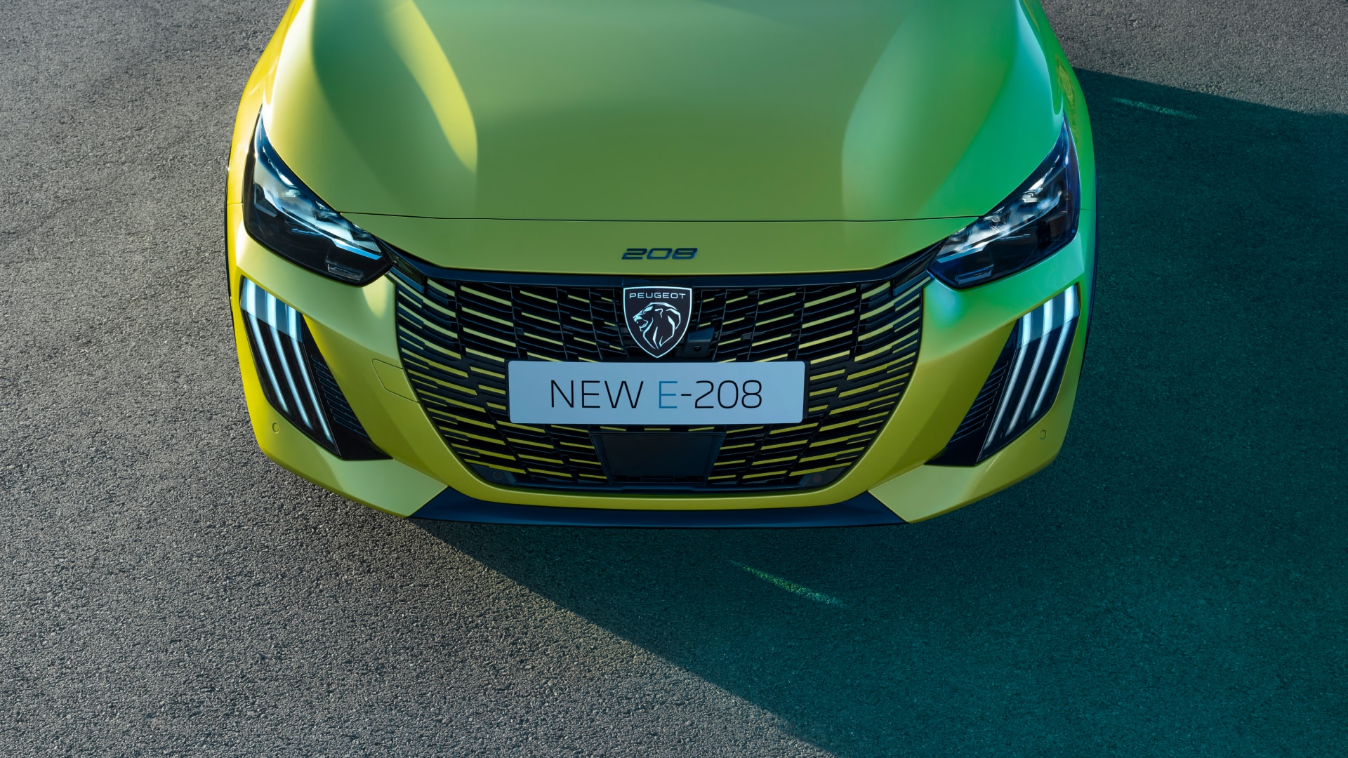 Frontale della Peugeot 208