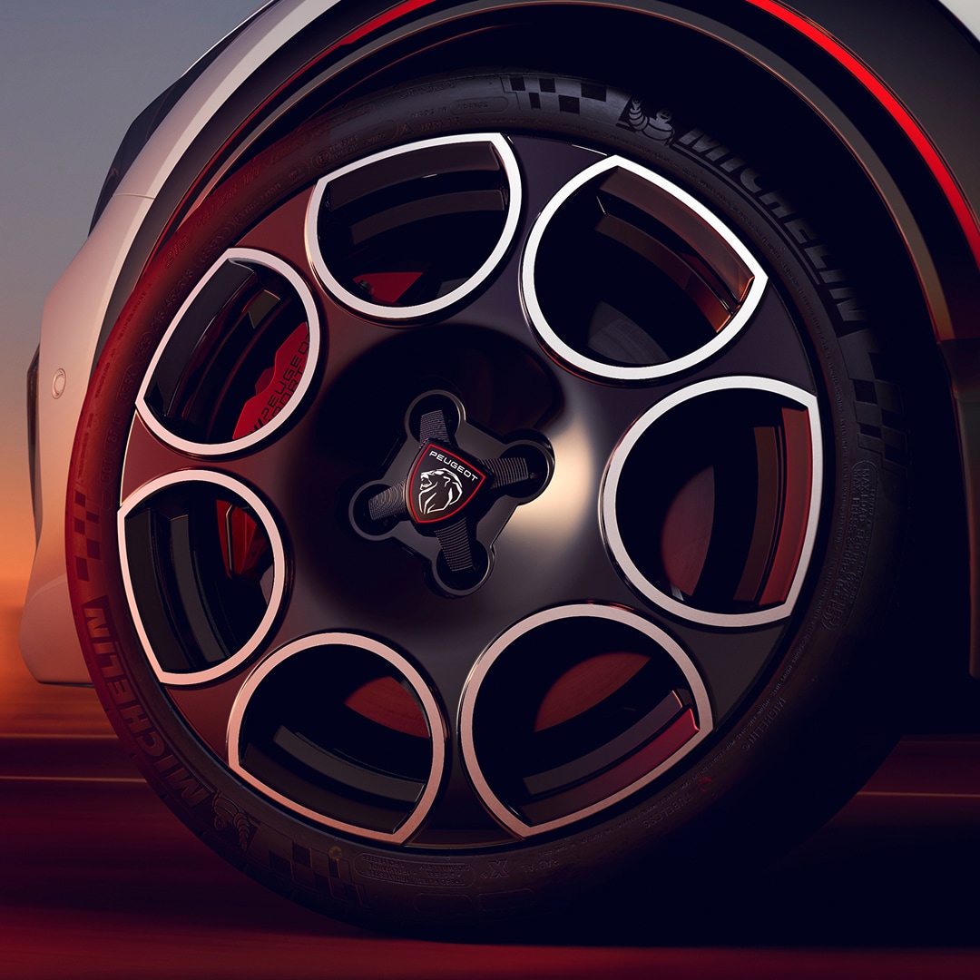 Cerchi in lega forati da 18'' della nuova PEUGEOT E‑208 GTi