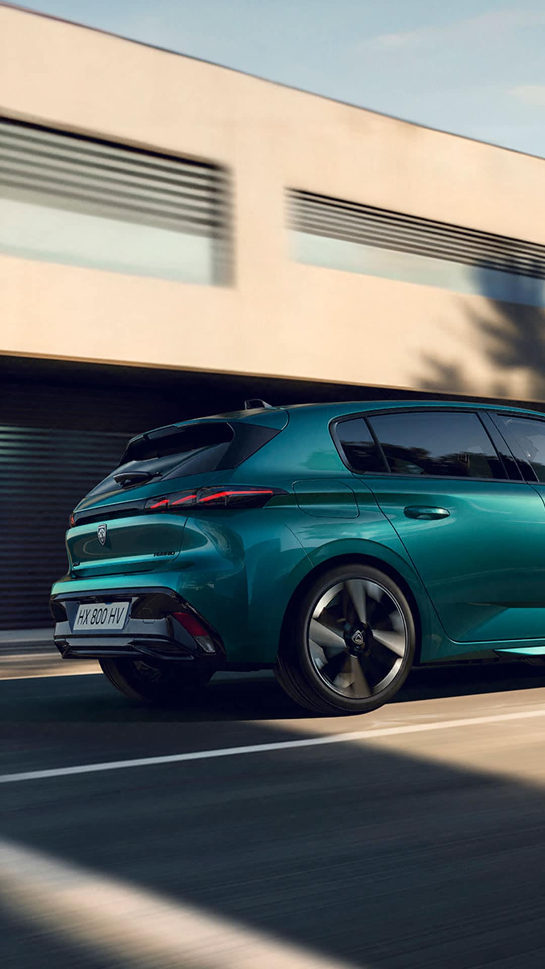 New PEUGEOT 308 Hybrid rear view