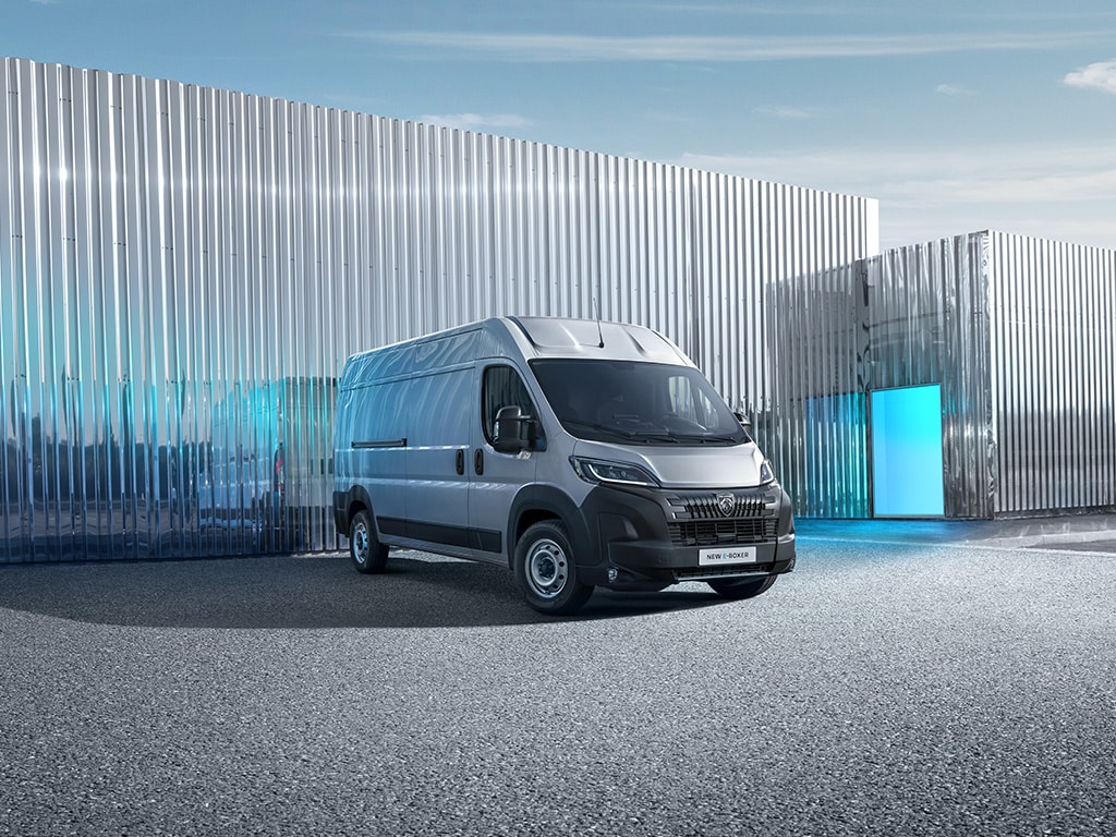 New PEUGEOT E-BOXER front view